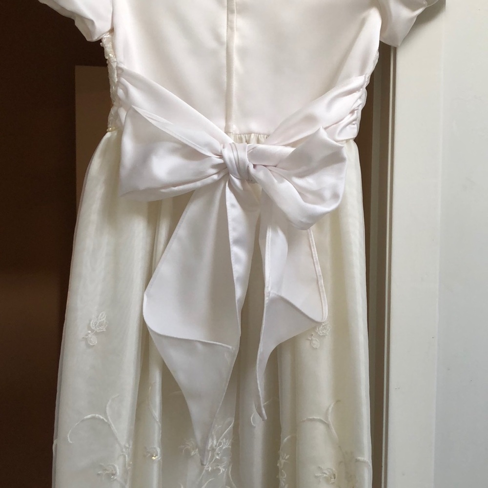 Communion dress - Picture 5 of 8